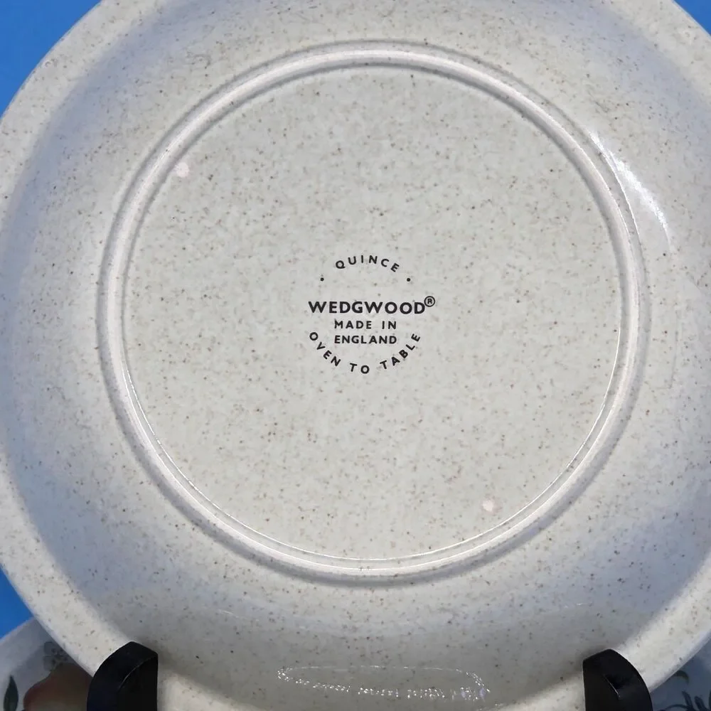 Wedgwood Stoneware Quince 7 3/8
